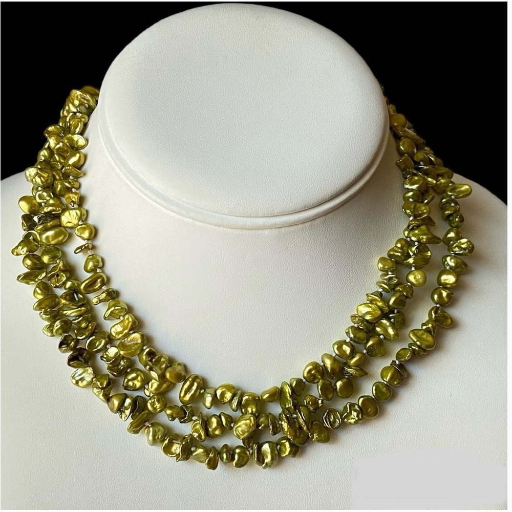 Pistachio colored keshi Pearl necklace